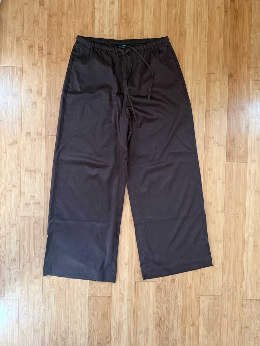 Banana Republic Men's Wide-Leg Drawstring Pants in Chocolate Brown